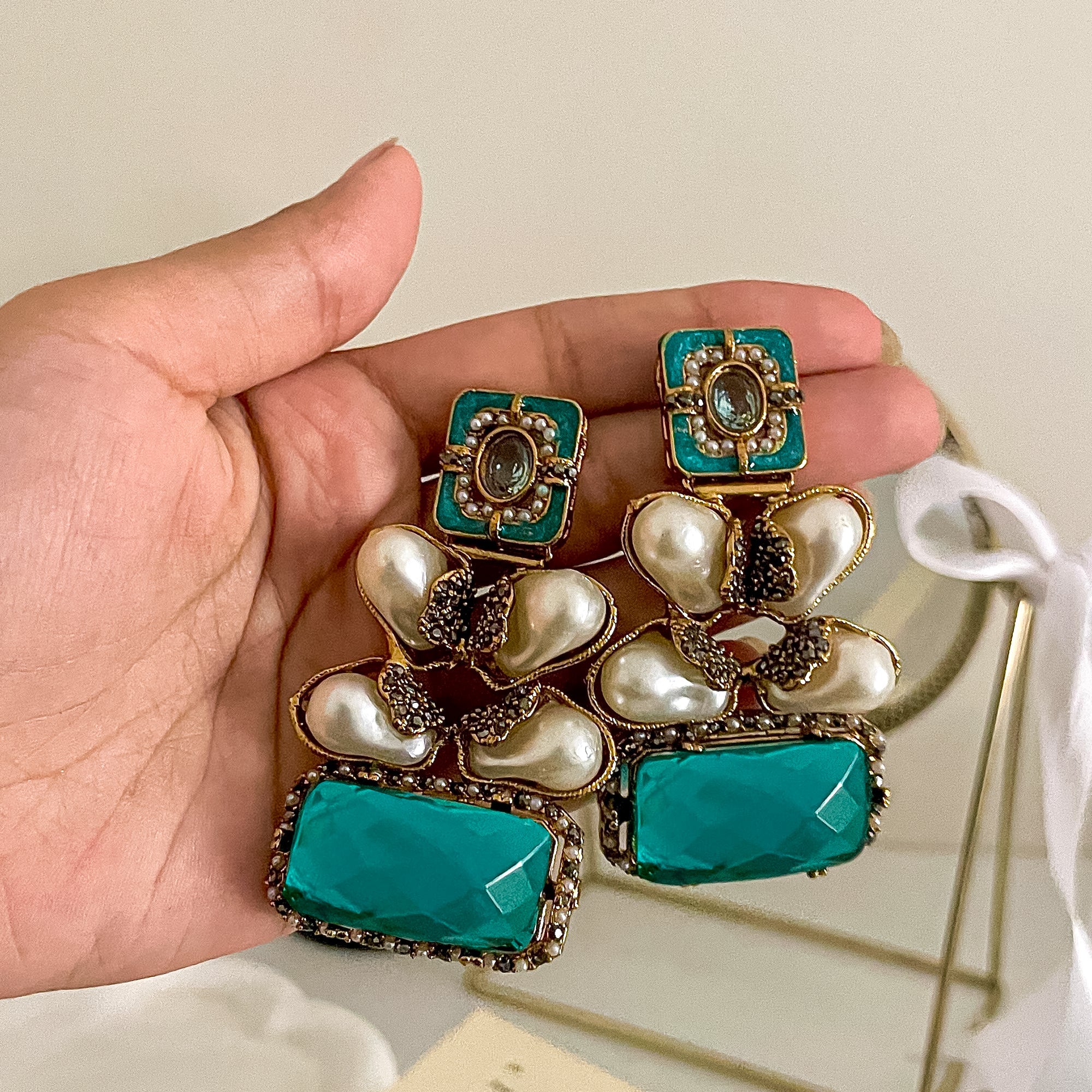 Mehr-Meena Earrings