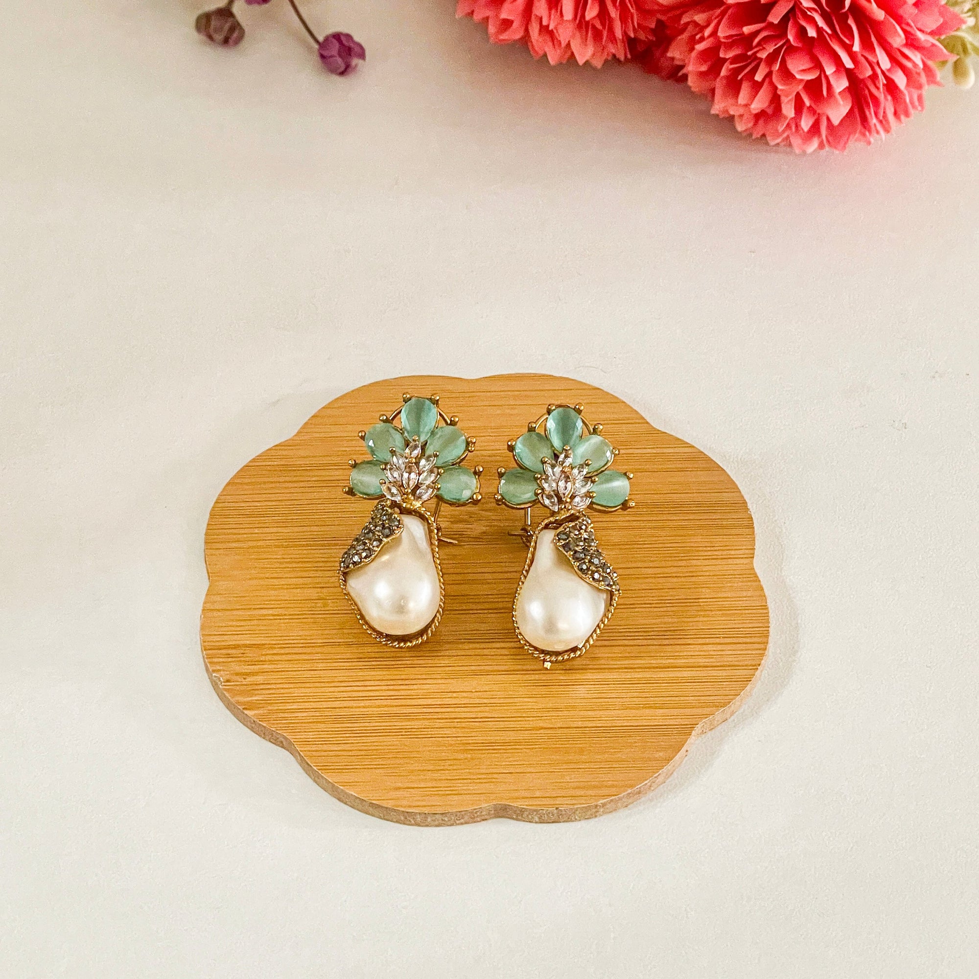 Duraiya Majesty Mother of Pearl Earrings - ER-71