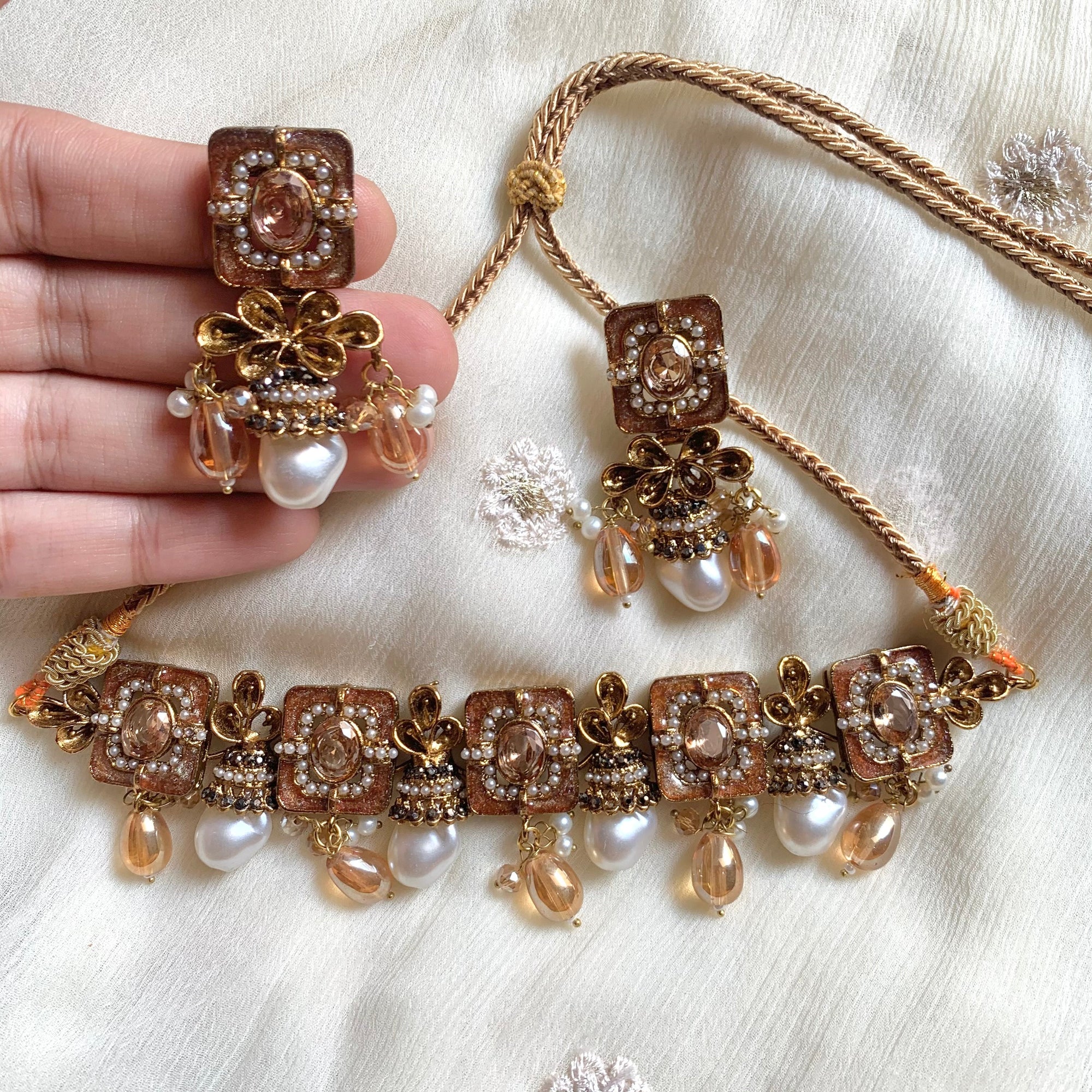 Zewar-e-Moti Choker – CS-45