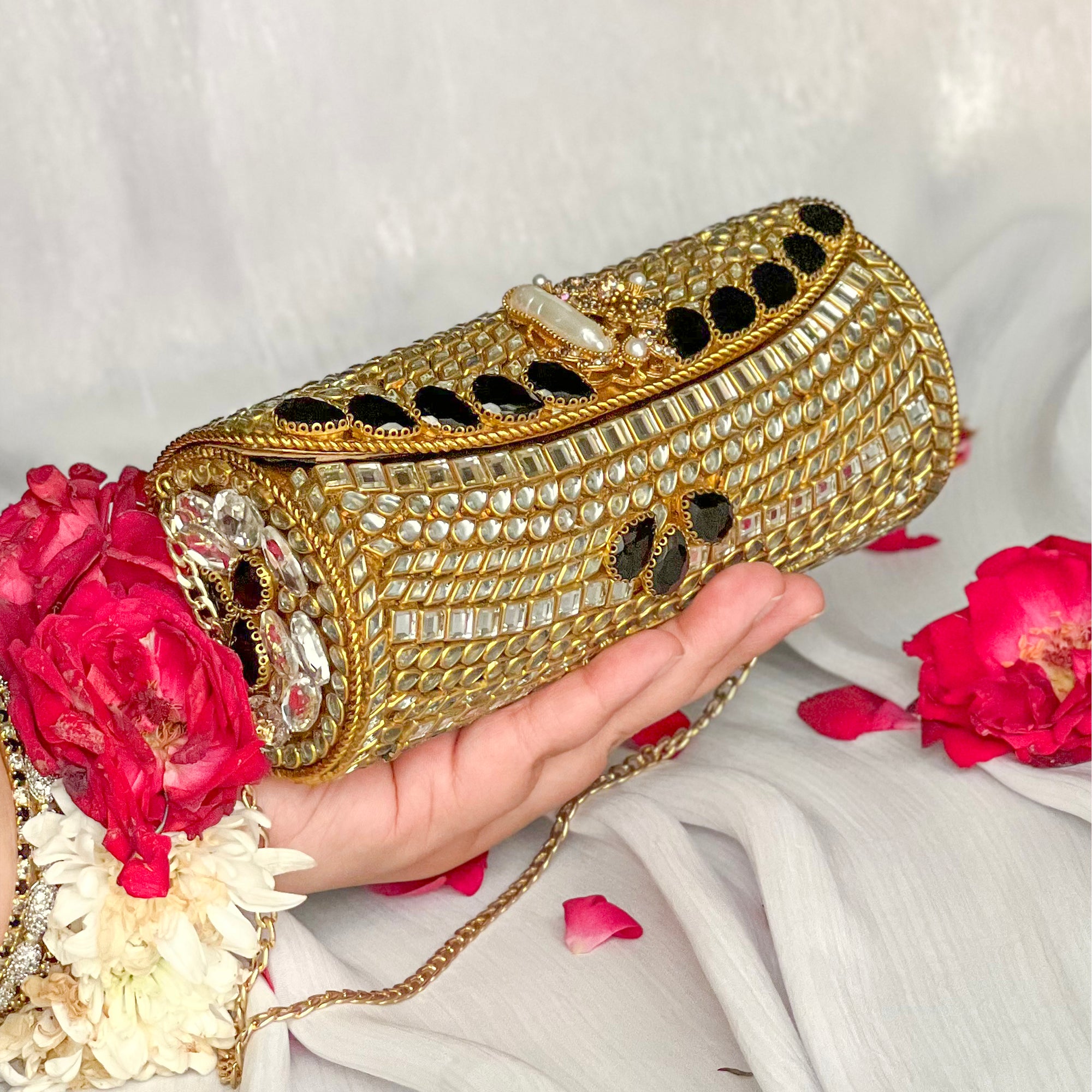 Naghma Clutch l CL-01