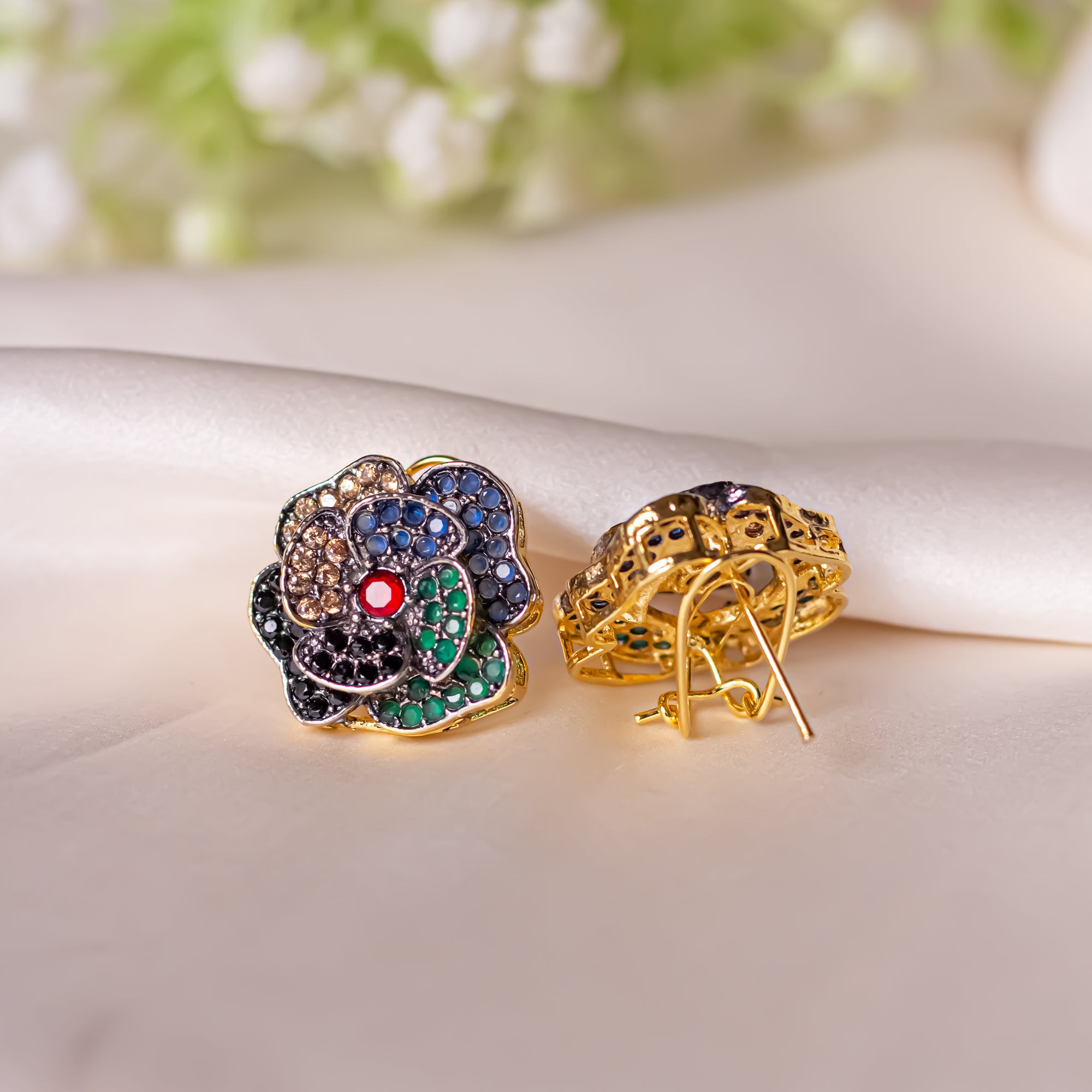 Gul-e-Roshan Earrings