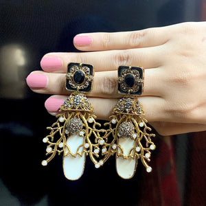 Noor Mahal (D2) Earrings