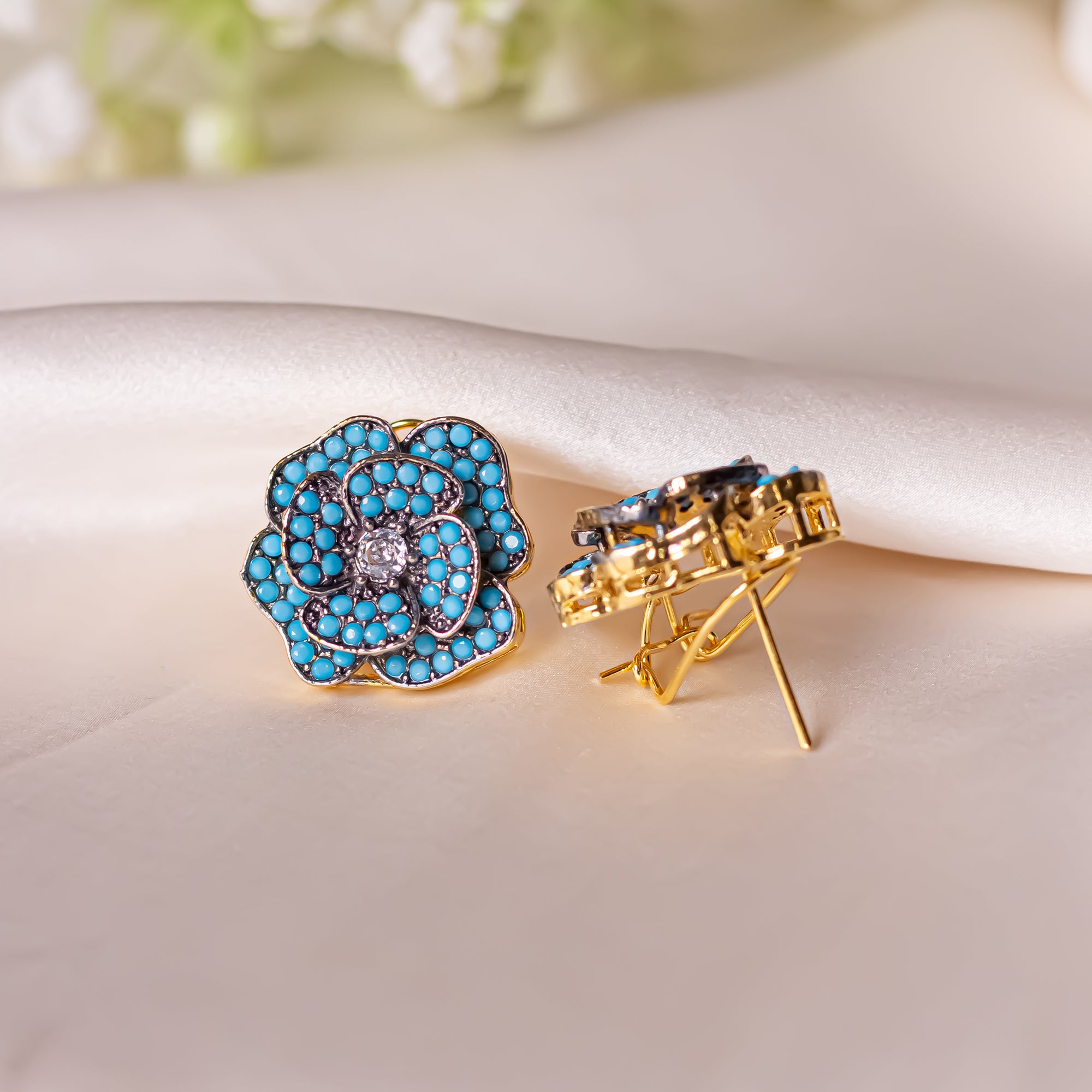 Gul-e-Roshan Earrings