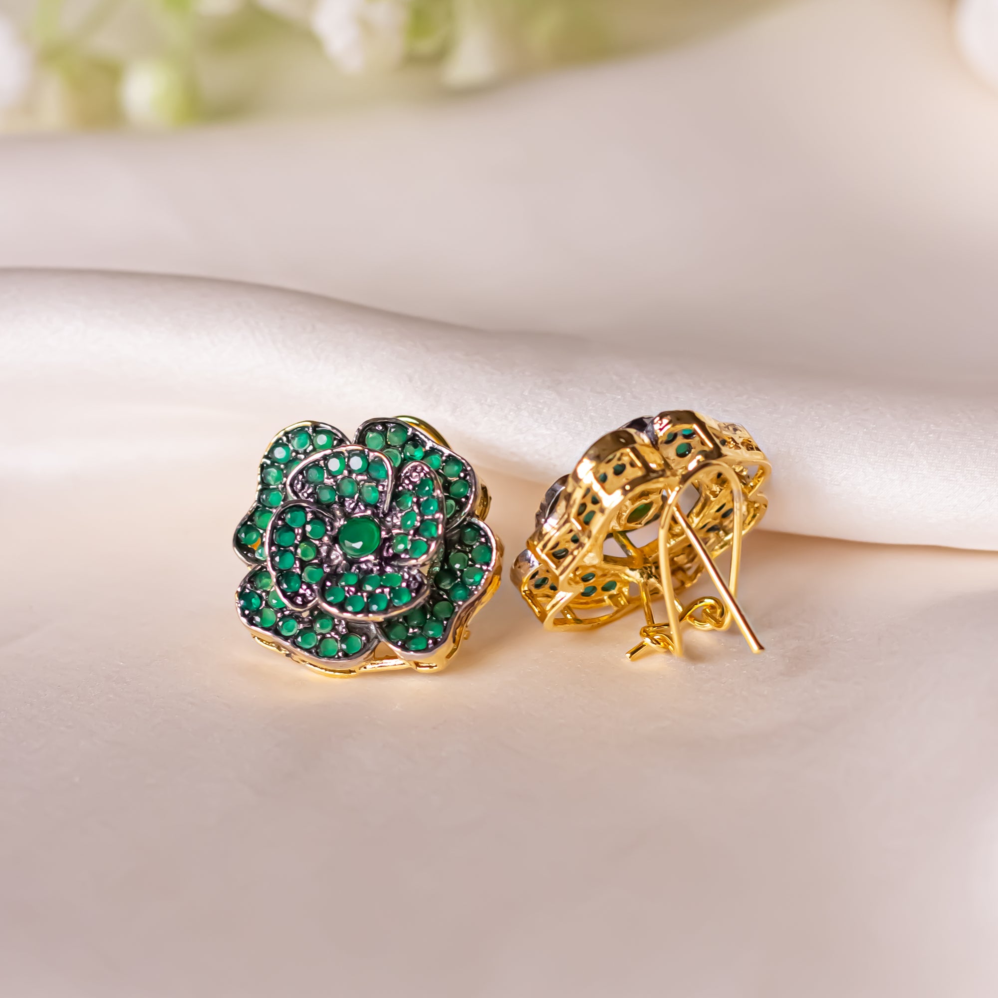 Gul-e-Roshan Earrings
