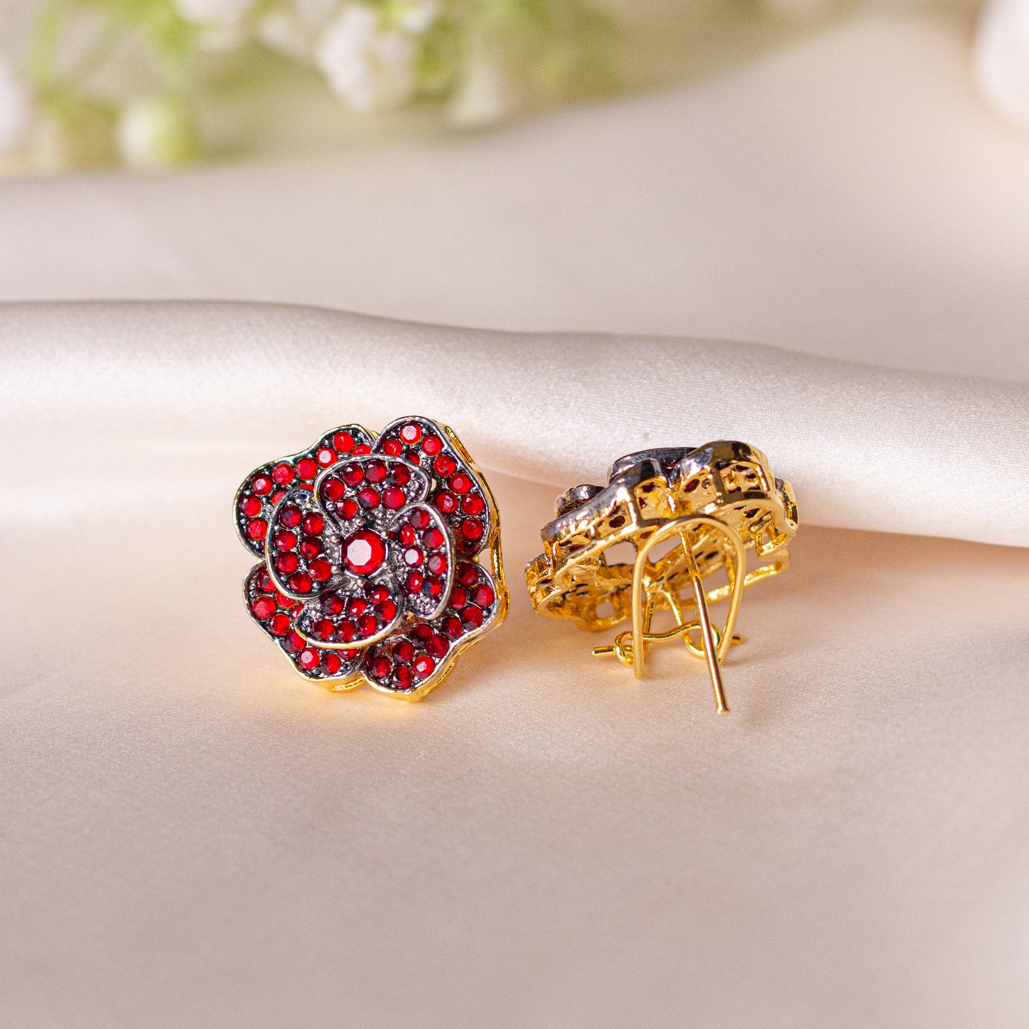 Gul-e-Roshan Earrings