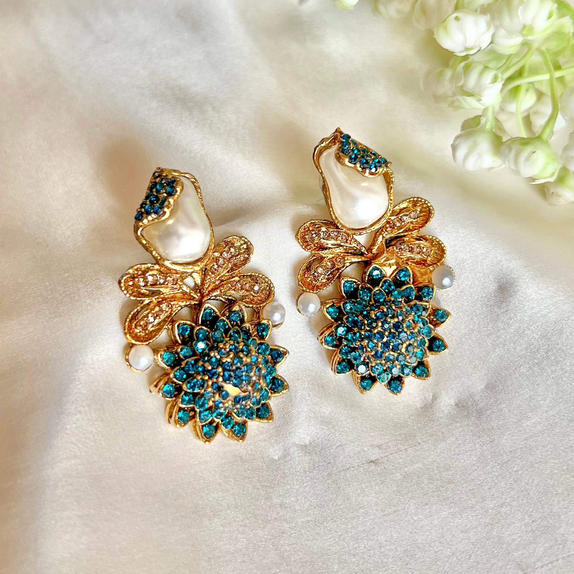 Gulpari Earring