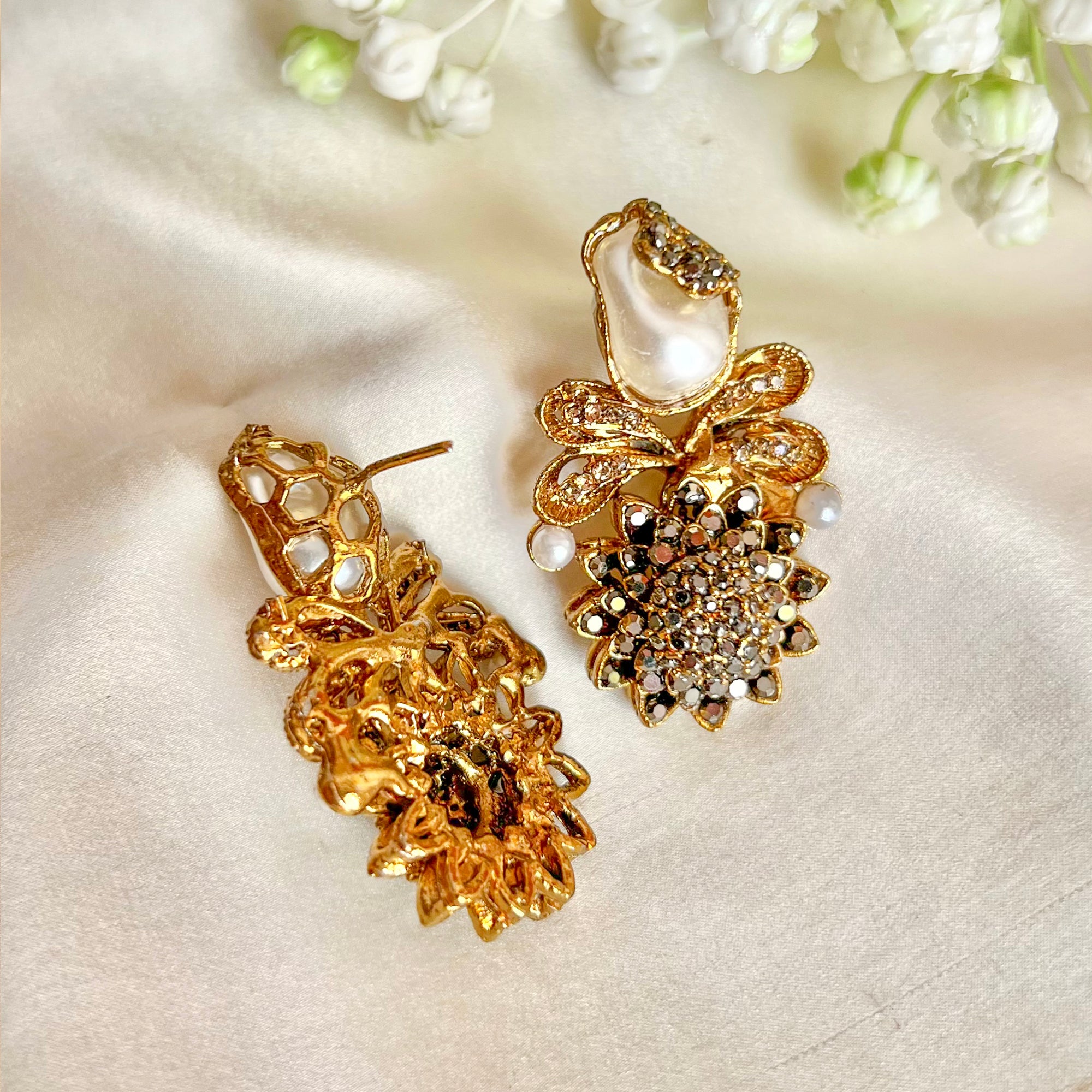 Gulpari Earring