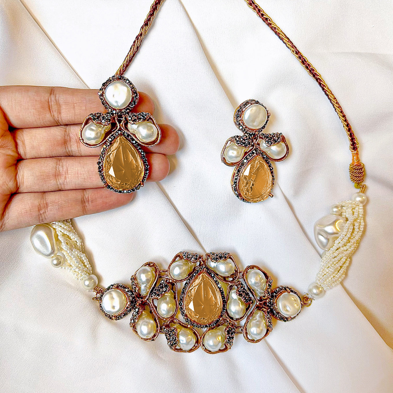 Heera-e-Hunar Choker Set