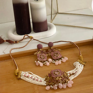 Naureen Half Choker Set