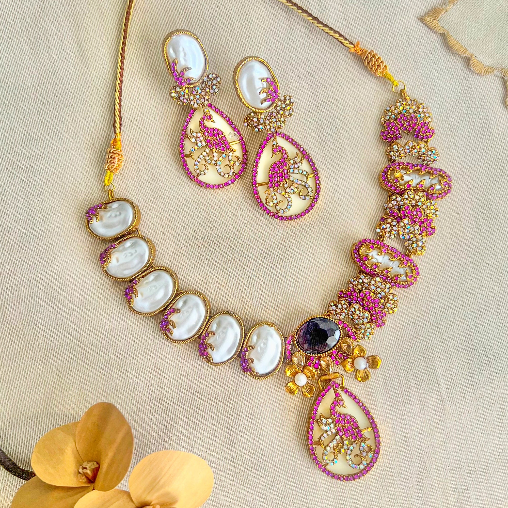 Raqs-e-Mina Necklace Set