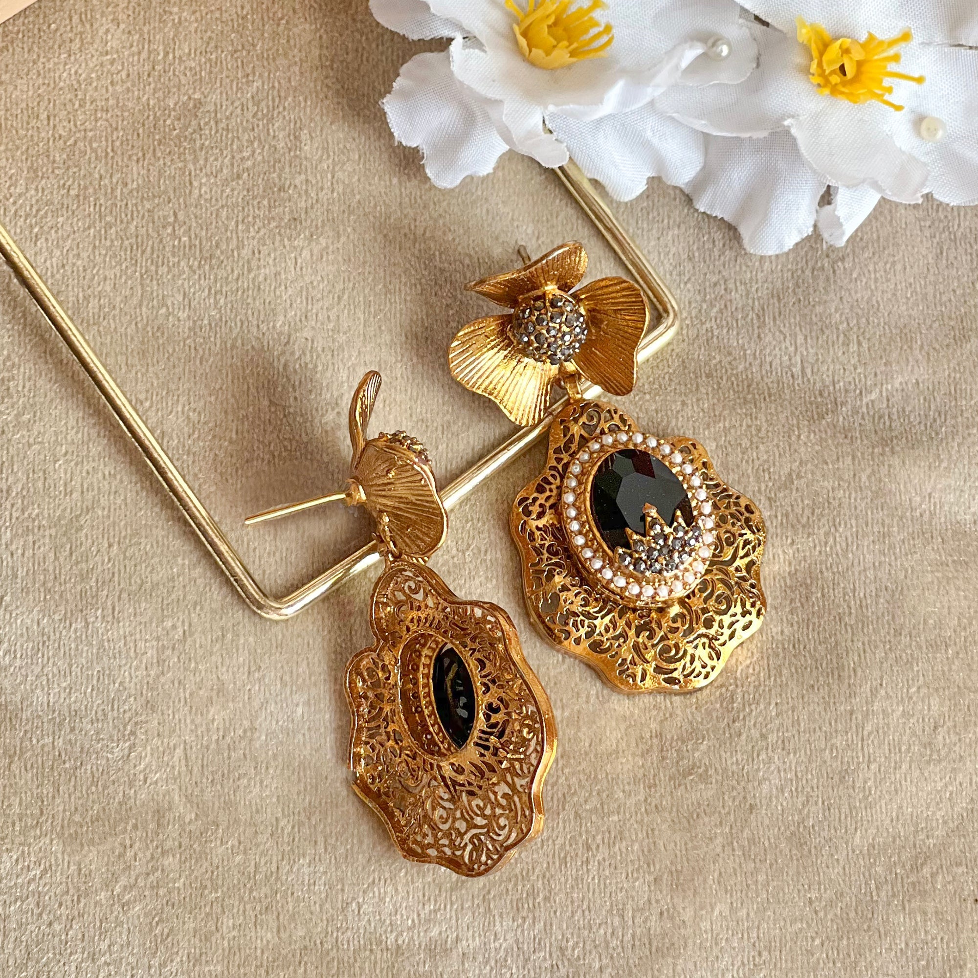 Zarqash Earrings